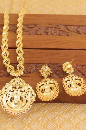 Gold platted kempu cz lakshmi peacock short necklace set