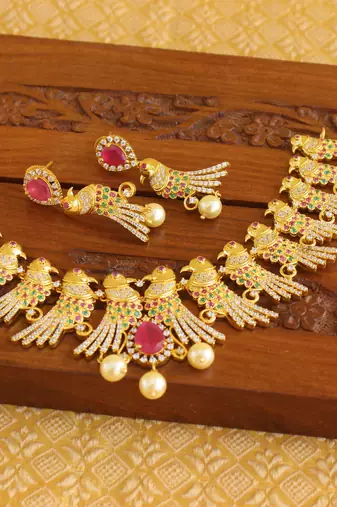 Gold platted ruby cz parrot pearl necklace set