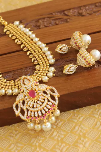 Gold platted ruby cz peacock pearl short necklace set