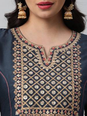 A line kurta with beautiful zari and resham embroidery. 5