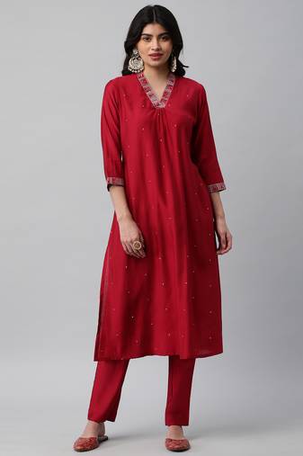 Embroidered a line kurta with gathering & sequins detail.