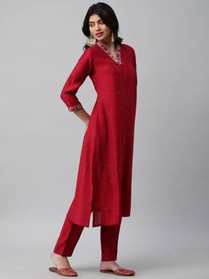 Embroidered a line kurta with gathering & sequins detail. 3