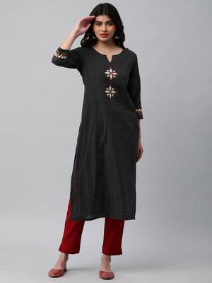 Straight cut kurta on woven cotton fabric with block print. 1
