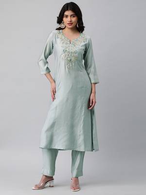 A line silk blend kurta with beautiful gota patti embroidery & anchor threads. 1