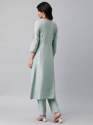 A line silk blend kurta with beautiful gota patti embroidery & anchor threads. 2