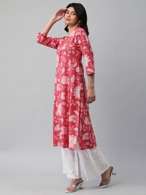 A line cotton printed kurta with center placket. 3