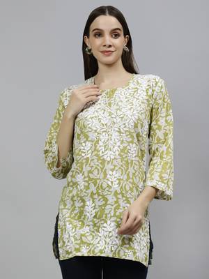 hand embroidered mehendi green cotton lucknowi chikankari top 2