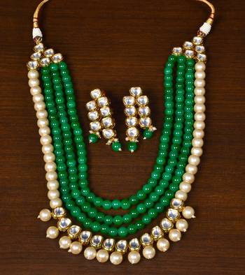 Multilayered kundan and green stone necklace for wedding 317fnn384 2