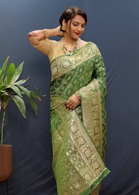 Mehendi Woven Bandhani Saree With Blouse 3