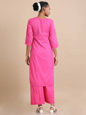Hassu's women pink 3/4th sleeves cotton dobby thread work regular fit calf length kurta set - without dupatta 2
