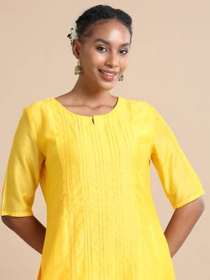 Hassu's women sunshine elbow sleeves cotton silk thread work regular fit calf length kurta set - with dupatta 3