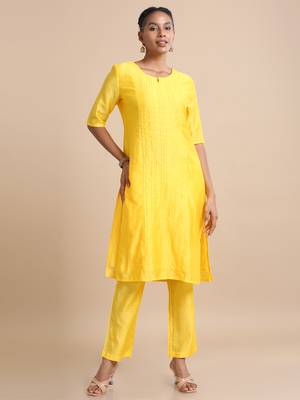 Hassu's women sunshine elbow sleeves cotton silk thread work regular fit calf length kurta set - with dupatta 5