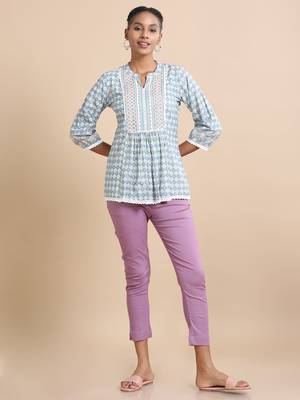Hassu's women teal 3/4th sleeves cotton geometric print regular fit hip length kurta 3