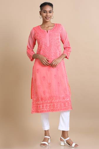 Hassu's women dark pink 3/4th sleeves kota chikankari loose fit calf length kurta
