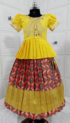 New south Indian traditional pattu pavadai Jecquard Lehenga choli for girls dress 1
