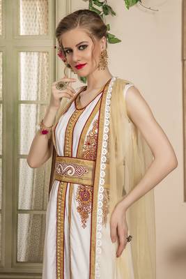White and beige moroccan caftan 3