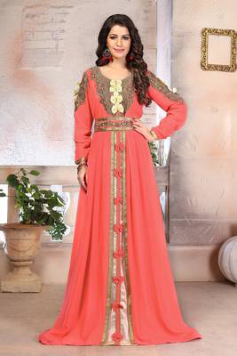 Woman moroccan style kaftan 1