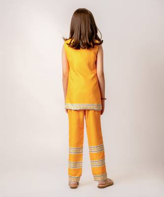 Bright yellow cotton rayon pantsuit 5