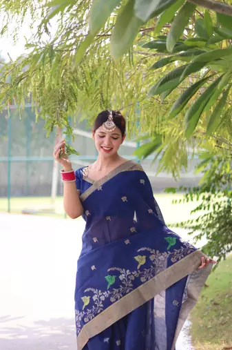Heavy Jamdani Woven Linen silk blend Saree In Girlish Blue 