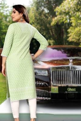 NEW DESIGN FANCY CHICKENCURRY EMBROIDER KURTIS FOR WOMEN OR GILRS 2