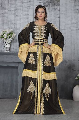 Islamic party wear israeli kaftan