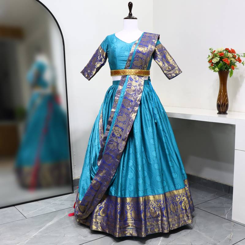 Old Salwar Lehenga Design Buy Bridal Silk Bright Red Bridal Wear