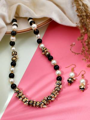 Sasha handmade pearl necklace and matching earrings set with white and black pearls 2