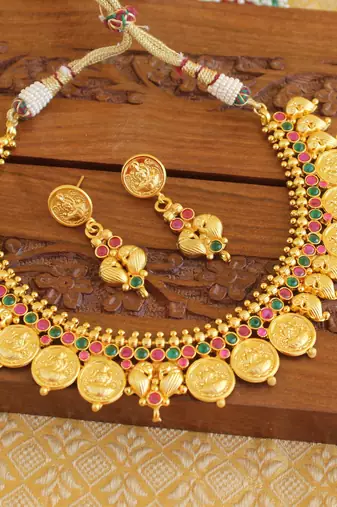 Gold platted temple necklace set