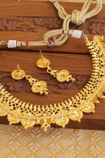 Gold platted temple necklace set