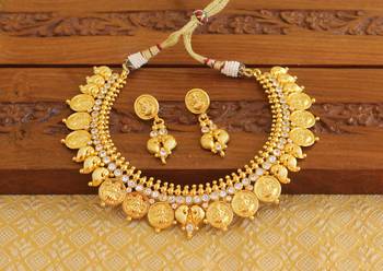 Gold platted temple necklace set 1