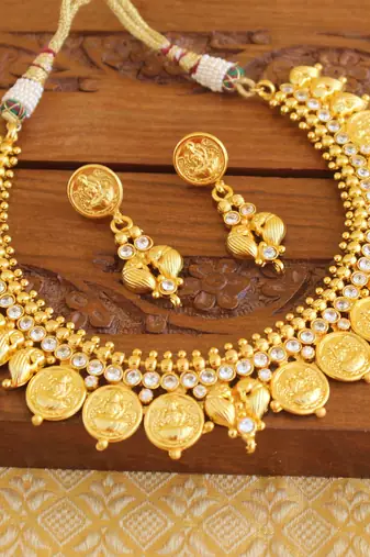 Gold platted temple necklace set