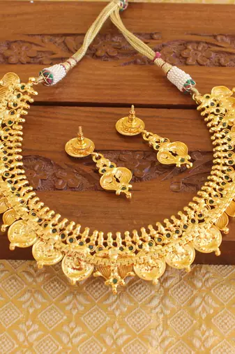 Gold platted temple necklace set