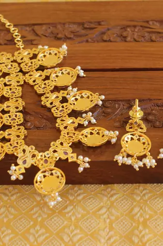 Gold platted temple pearl necklace set