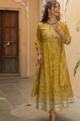 Lemon green bandhej print suit set