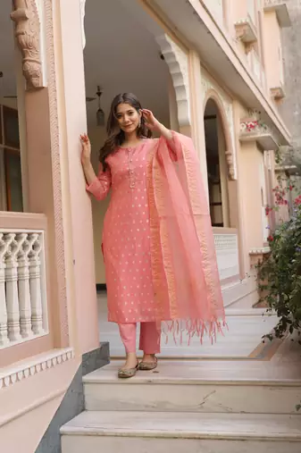 Pink chanderi kurta set with chanderi duppata