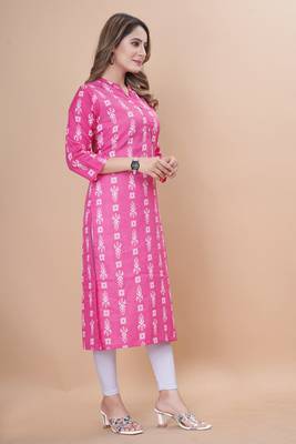 Cayorii Women's Pink Cotton Blend Kurti 4