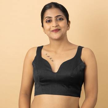 BLACK PLAIN SILK SILK SWEET HEART NECK BLOUSE 5