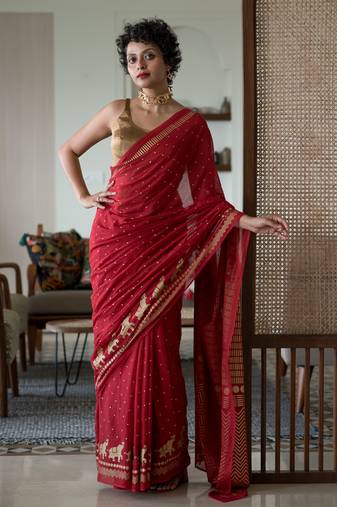 Suta Red Printed Blended Cotton Printed Saree Without Blouse