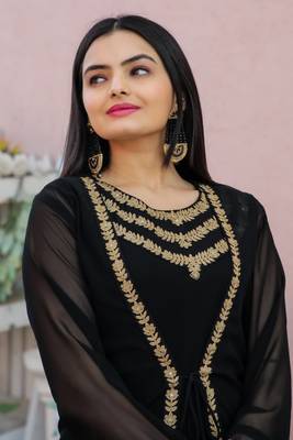Women's Embroidered Work Georgette Ethnic Jacket With Kurti And Pant Set (Black) (MAK80) 5