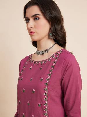 Women mauve color embroidery staright kurta 5