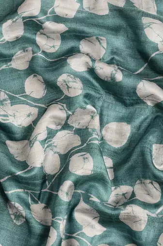 Silk Land Teal Digital Print Soft Silk Blend Saree With Unstitched Blouse Piece