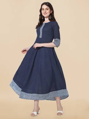 Navy blue cotton solid round neck 3/4 sleeve anarkali pattern kurta for women 1