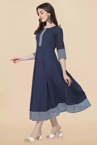 Navy blue cotton solid round neck 3/4 sleeve anarkali pattern kurta for women