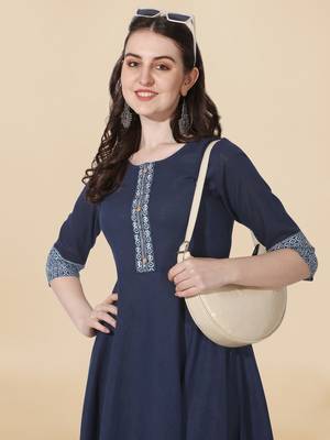 Navy blue cotton solid round neck 3/4 sleeve anarkali pattern kurta for women 4