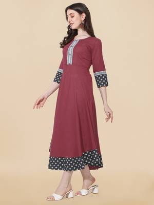 Maroon cotton solid round neck 3/4 sleeve anarkali pattern kurta for women 2