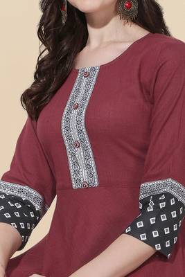 Maroon cotton solid round neck 3/4 sleeve anarkali pattern kurta for women 4