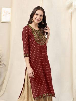 Maroon rayon jaipuri foil print mirror embroidery round neck 3/4 sleeve calf length straight fit kurta for women 2