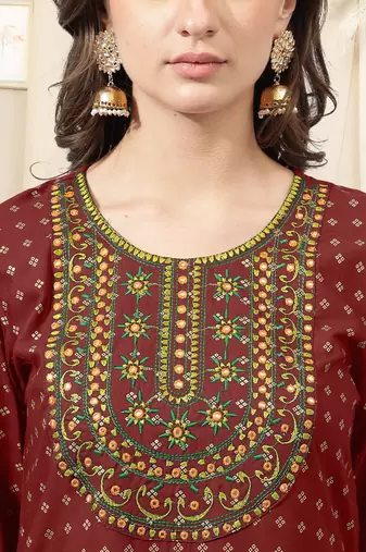 Maroon rayon jaipuri foil print mirror embroidery round neck 3/4 sleeve calf length straight fit kurta for women