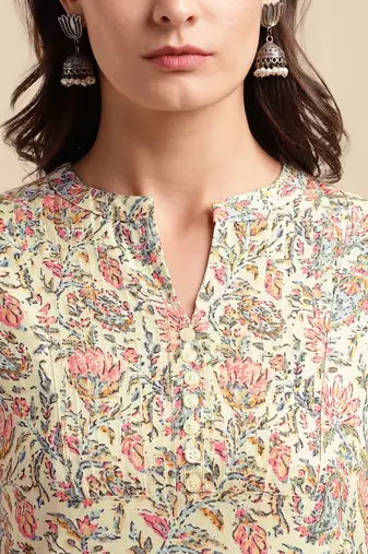 Cream pink rayon jaipuri floral print pintuck buttons kurta for women