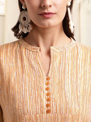 Cream orange rayon abstract lines printed pintuck buttons kurta for women 4